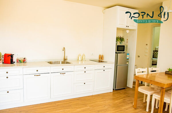 2 לילות בסופ"ש בסוויטה "אגם" ע"ב BB בצימר נוף מדבר בירוחם